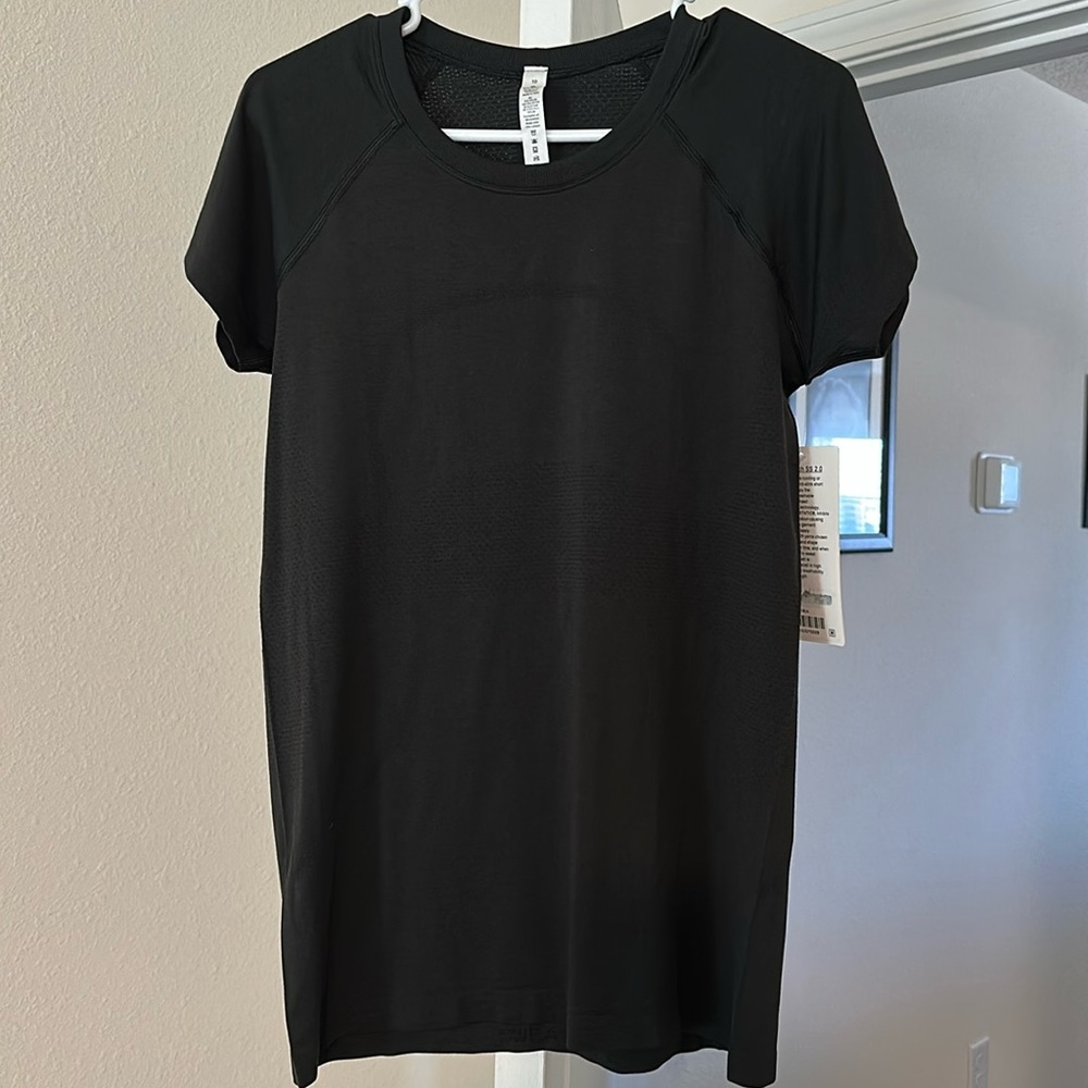 Black Lululemon Swiftly Tech Short sleeve